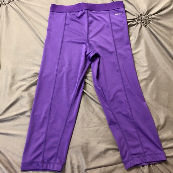 Nike Pro Dri-Fit Crop Leggings - Picture 2 of 2